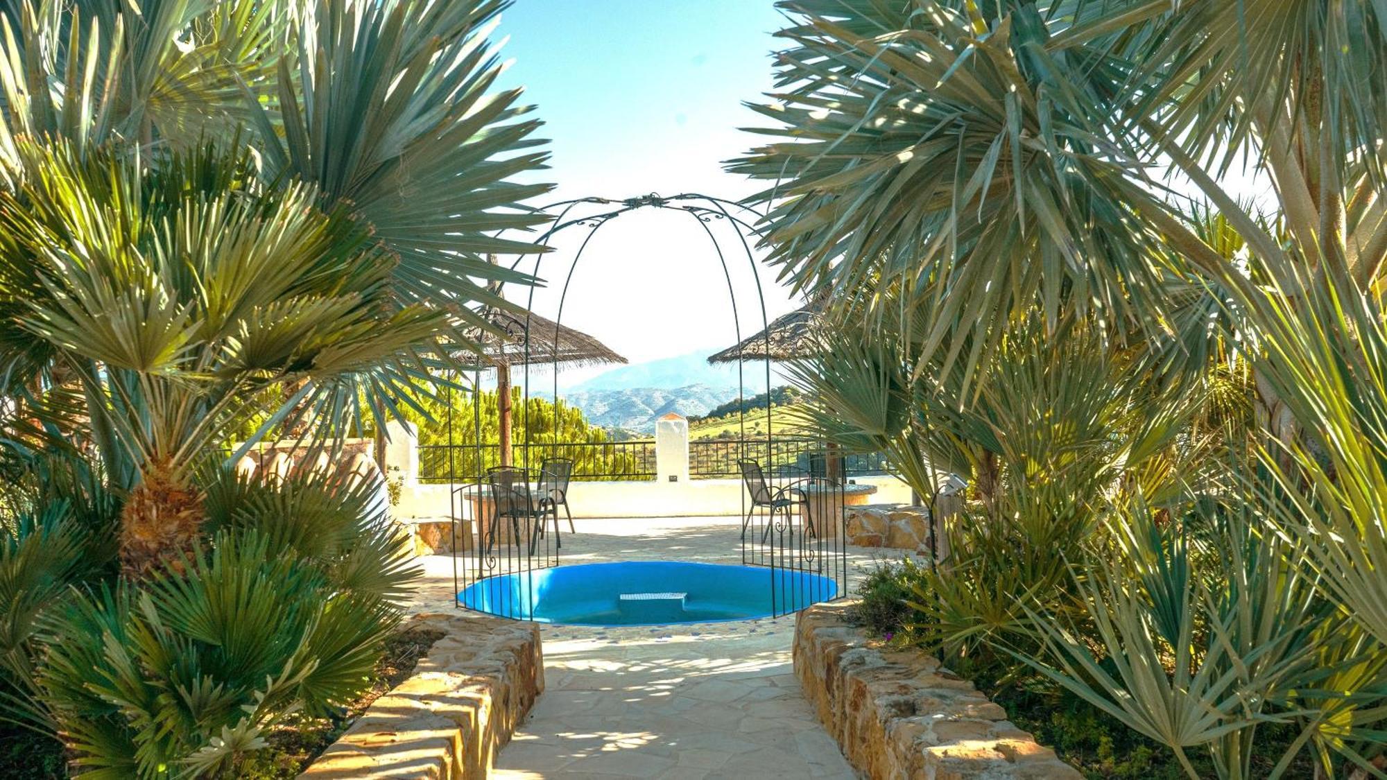Rural Cottage, With Pool & Optional Private 6 Guests Jacuzzi 托洛克斯 外观 照片