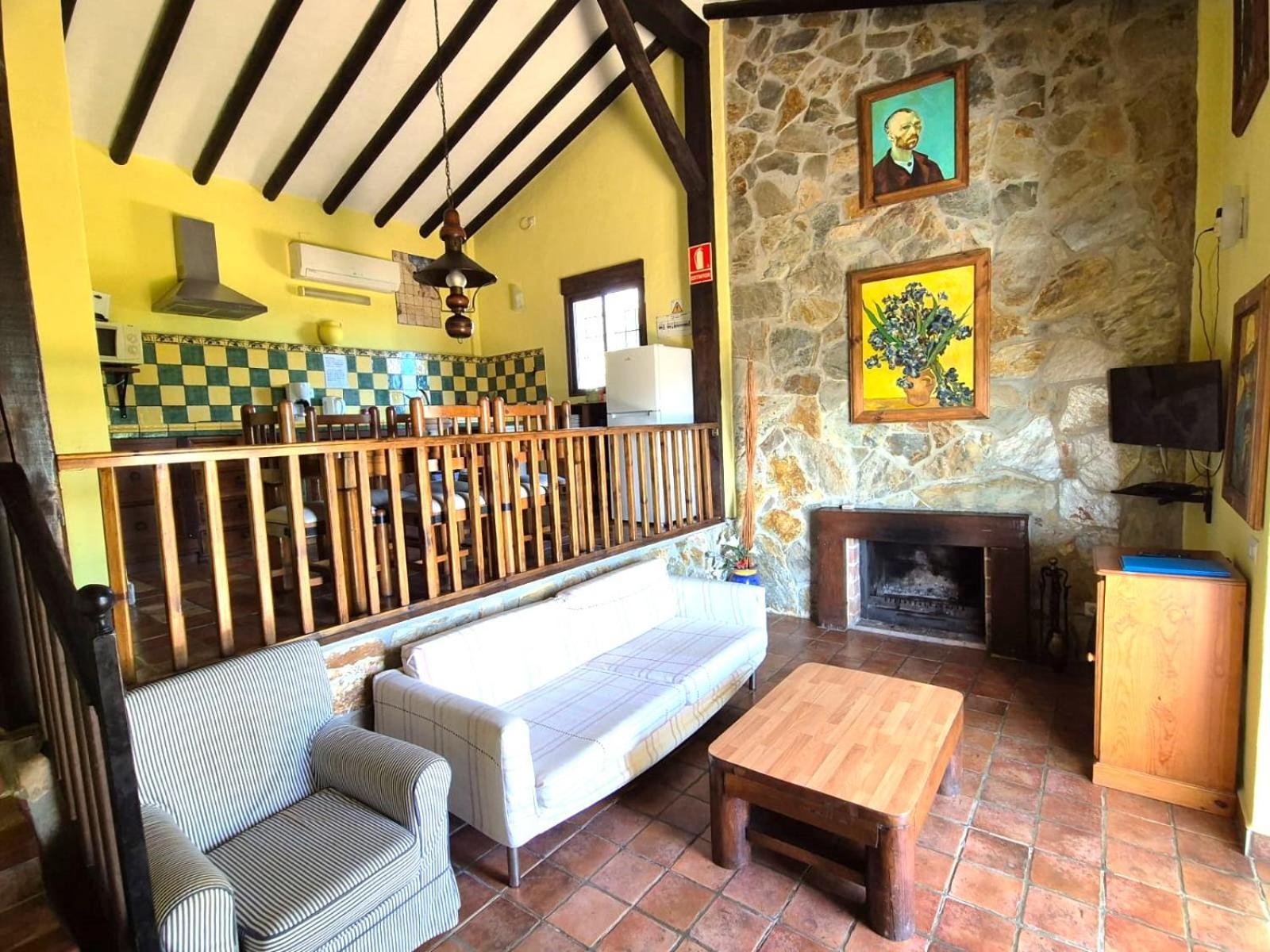 Rural Cottage, With Pool & Optional Private 6 Guests Jacuzzi 托洛克斯 外观 照片